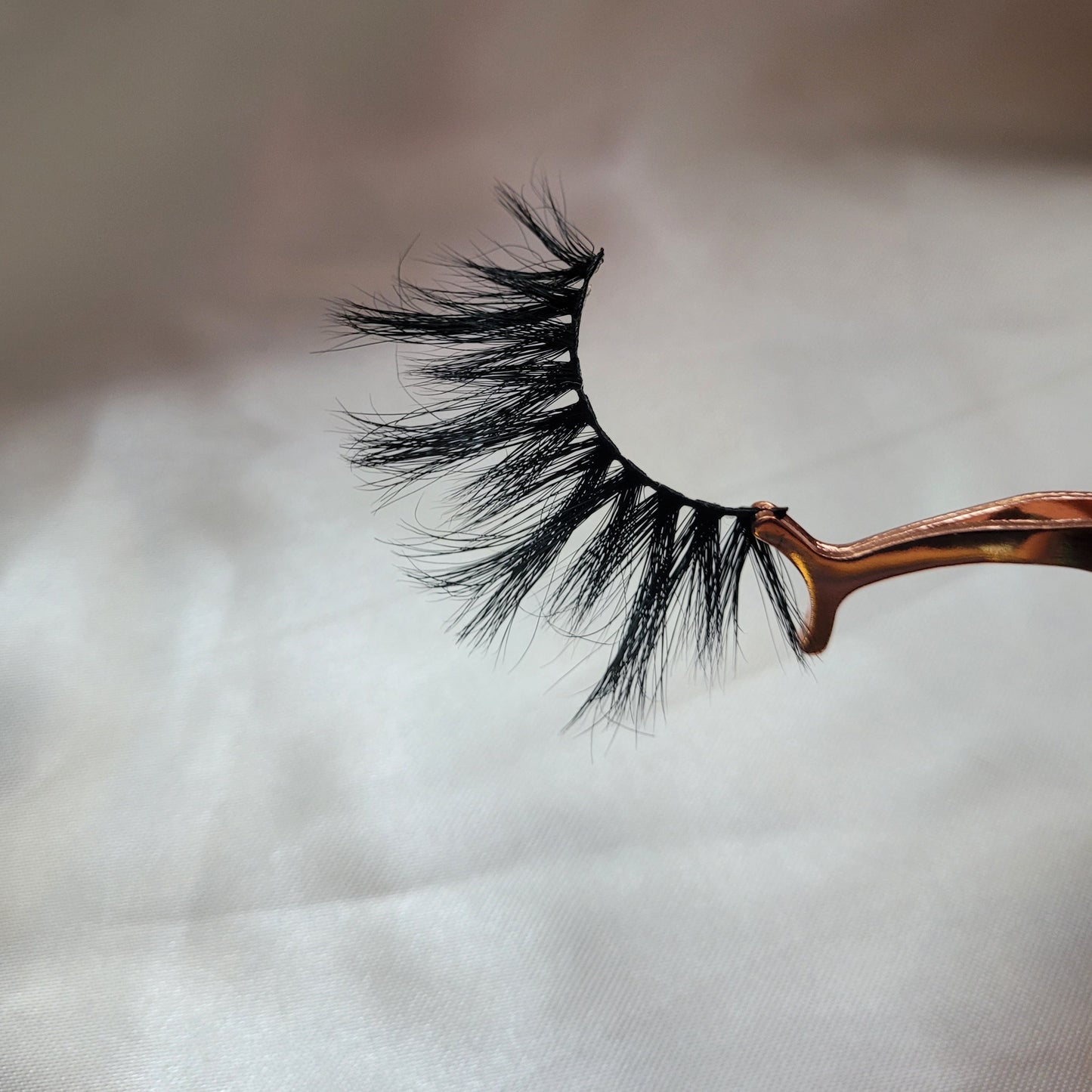 (Lola) 25mm Mink Lashes