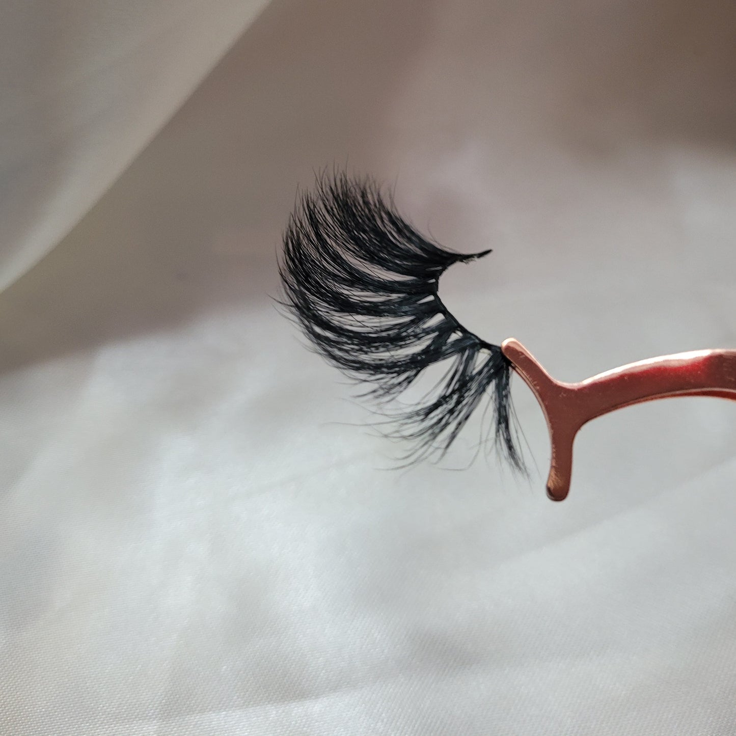 (Bad Bitch) 25mm Mink Lashes